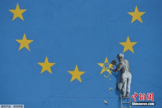 英国防大臣：脱欧后英国应动用硬实力维系利益