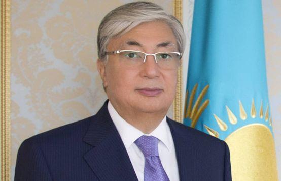 这位“中国人民的老朋友”，正式成为了哈萨克斯坦新总统