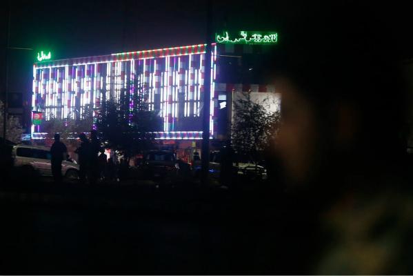 快讯！喀布尔婚礼现场爆炸死亡人数上升至80人