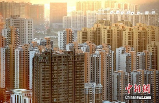 地方两会部署楼市：坚持房住不炒 放宽落户限制