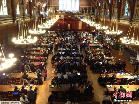 外媒：美政府同意撤销留学生签证新规 多所大学欢迎