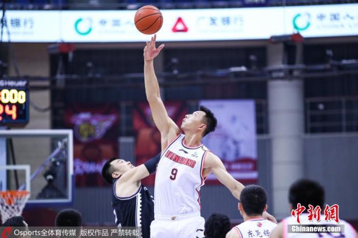 为追梦付出代价值不值？易建联林书豪们这样抉择