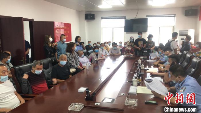 3岁被拐33年后男子终与家人团聚