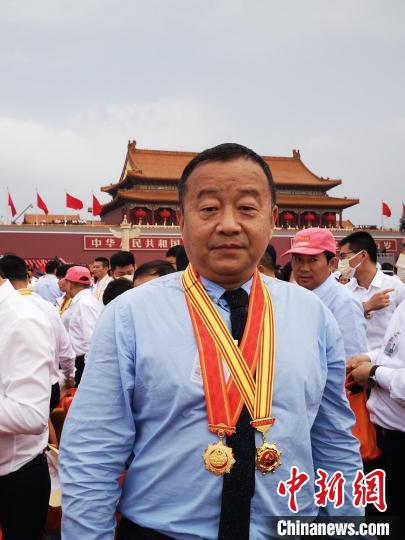 他们既是“医者”,也是“师者”:“授业”“传道”在于“言传身教”