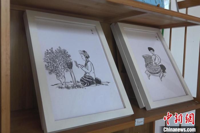 “榆木先生”的民俗漫画作品。 张俊 摄 “榆木先生”的民俗漫画作品。 张俊 摄