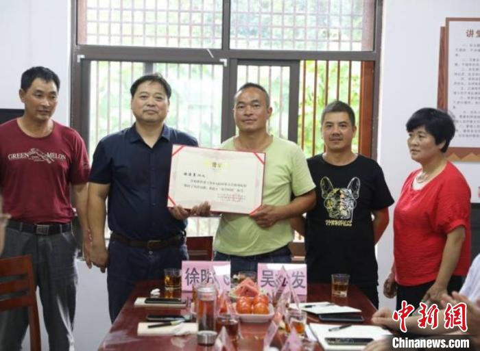 浙江驻村指导员高山帮扶记：引产业建队伍村民牵挂记心头