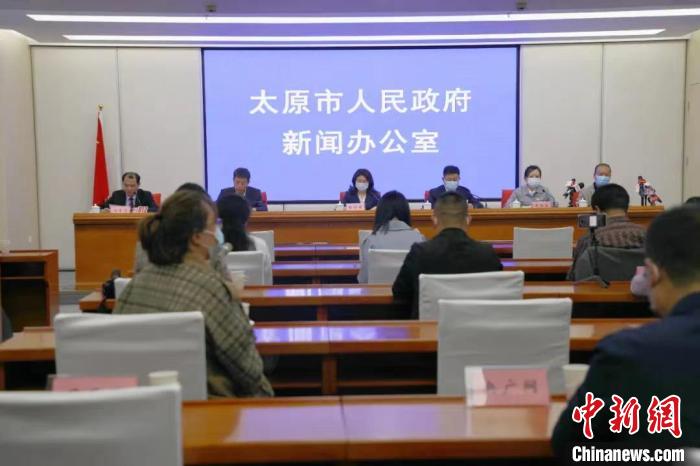 山西太原中小学返校复课有序开展在校核酸检测