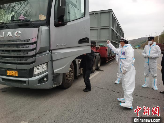 青海西宁实行从严从紧防控措施求助类警情增长180倍