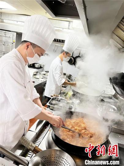 （上海战疫录）一线