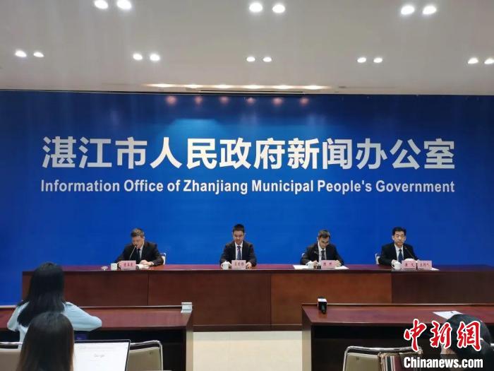 广东湛江本轮疫情仍在快速发展本土确诊病例增至70例