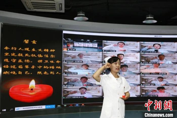 天津市医学院校开展多形式护士节主题活动