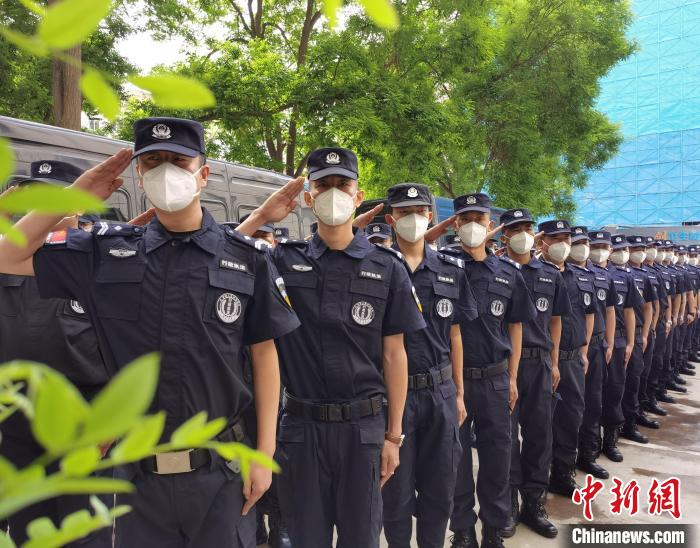 兰州马路办公为城市美颜：“像绣花一样”打造精致空间