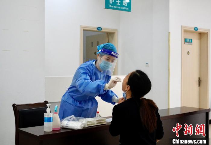 戒毒医院护士：我们的工作需处处关心、处处留心