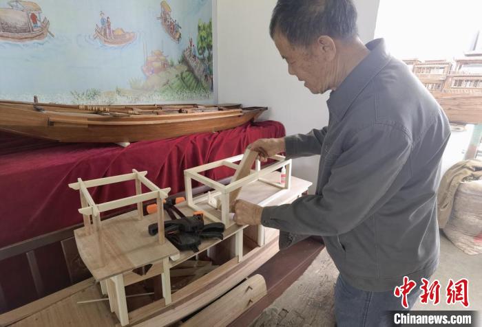 【十年@每一个奋斗的你】古稀老人“船”承初心：造船是根文化的传承是魂