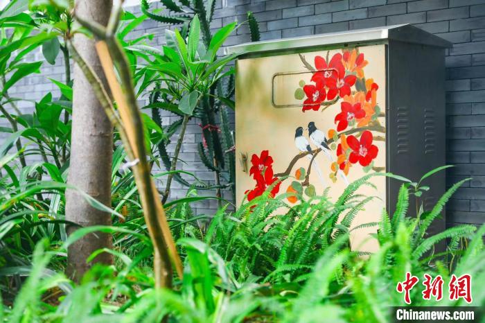 耀华社区西关大屋造型“口袋花园” 成广聚 摄