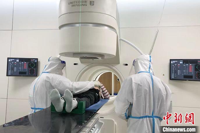 （上海战疫录）上海专家成功实现直肠癌在线自适应“云”放疗降低交叉感染风险