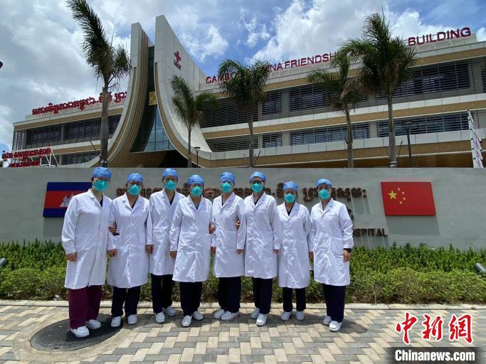专家组合影。　专家组提供