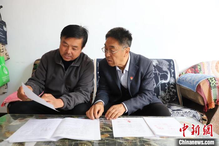 奔走乡间解民忧山西六旬调解员25年调解矛盾1600余起