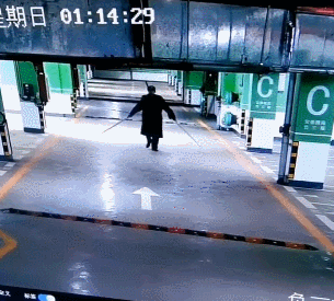 图片来源：@蜻蜓队长