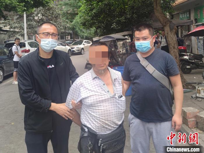 四川一男子不满被催债下毒谋杀朋友潜逃19年被警方抓获