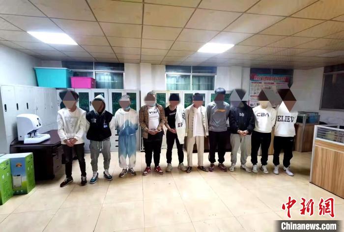 贵州警方“黔锋行动”抓获犯罪嫌疑人6900余人