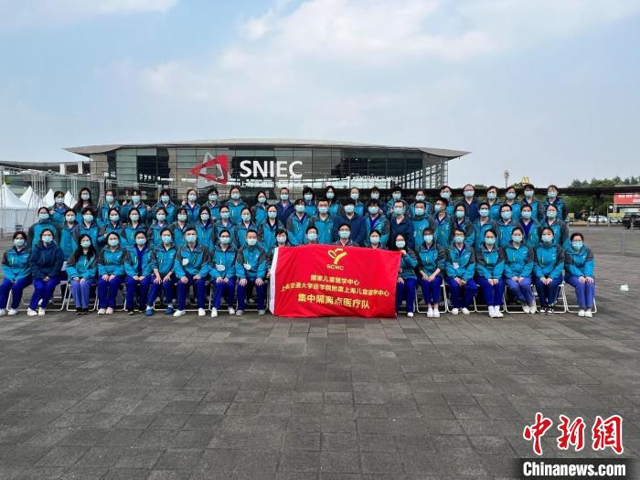 （上海战疫录）新国博方舱将休舱上海儿中心医护两月余救治2200余人