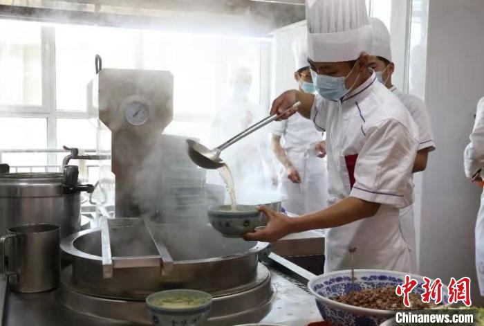 甘肃横向融通不同类型教育普通中小学实施职业启蒙教育