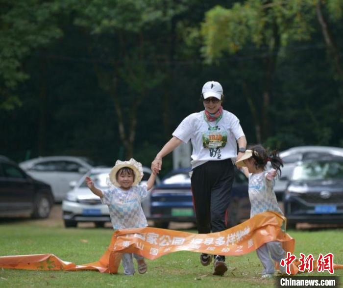 近500名体验官探秘武夷山国家公园