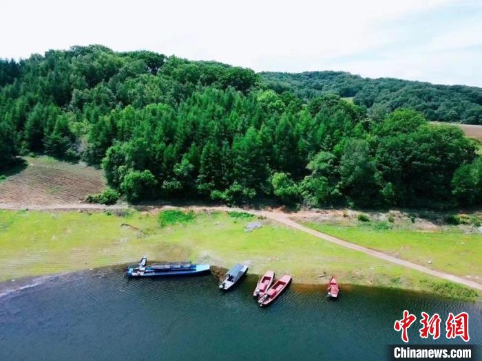 (人民幸福生活)新时代“环保警察”:守护好家乡这片绿水青山