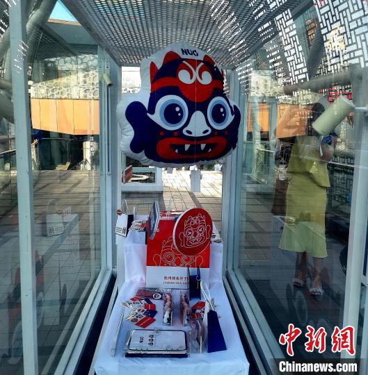 大学生艺术设计作品亮相合肥街头：展现青春创造力