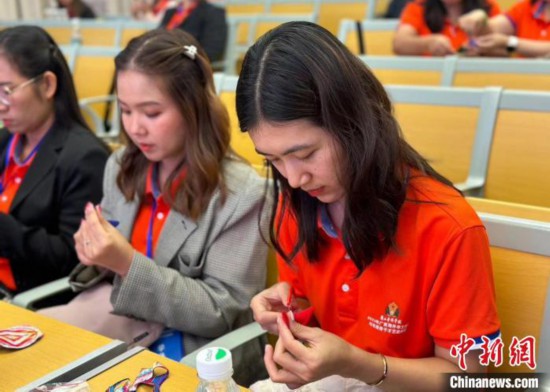 泰国教师广西进修中华传统才艺 冀成为更好的中文教师