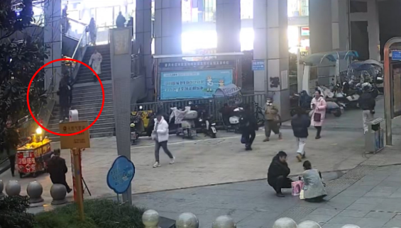 一小时内连偷5部手机 五小时后被民警抓获