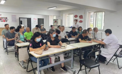 沈阳市铁西区启工街道开展“老年人健康促进行动进社区”义诊宣传活动