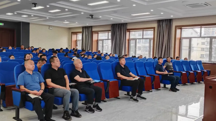 抚顺市清原高中举行期末工作总结大会